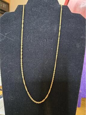 21" Gold Tone Twisted Rope Chain Necklace Costume Jewelry Vintage Style